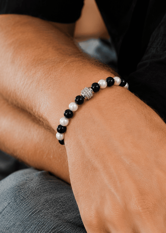 Bracelet Architectural Perles d'eau douces Onyx et Or Blanc - NEIJE