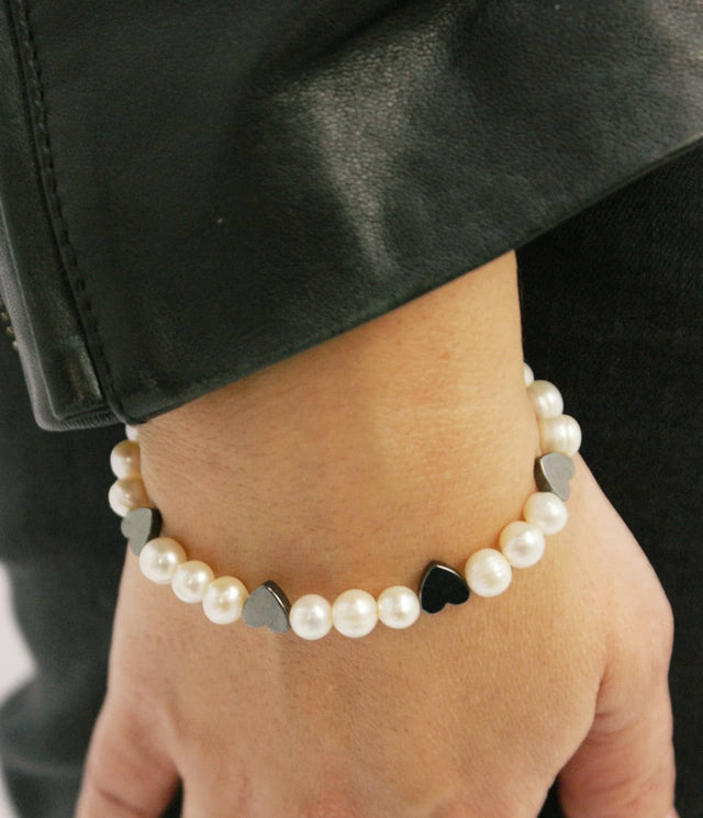 Bracelet perle de culture et hematite coeur