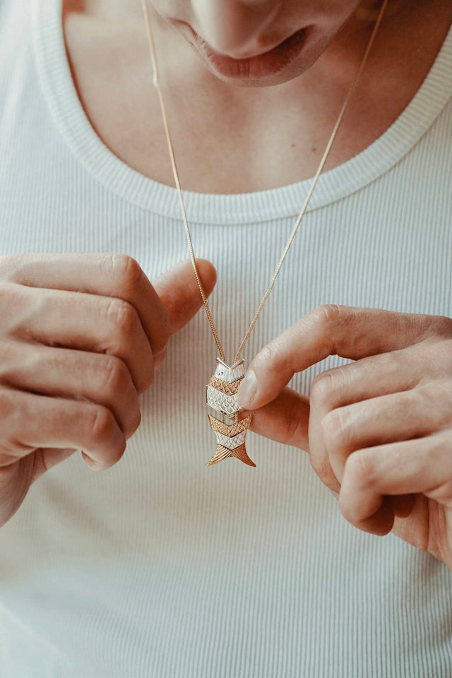 pendentif poisson articulé or