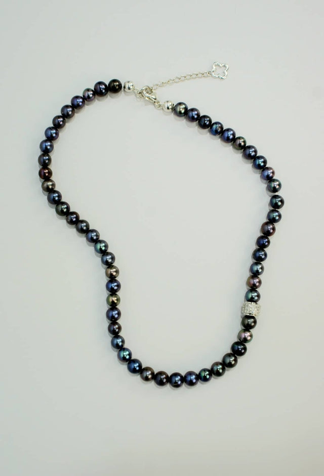 Collier de perles de culture noires et plaqué or blanc NEIJE