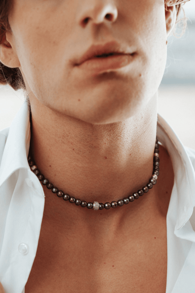 Collier de perles de culture noires pour homme de fabrication française