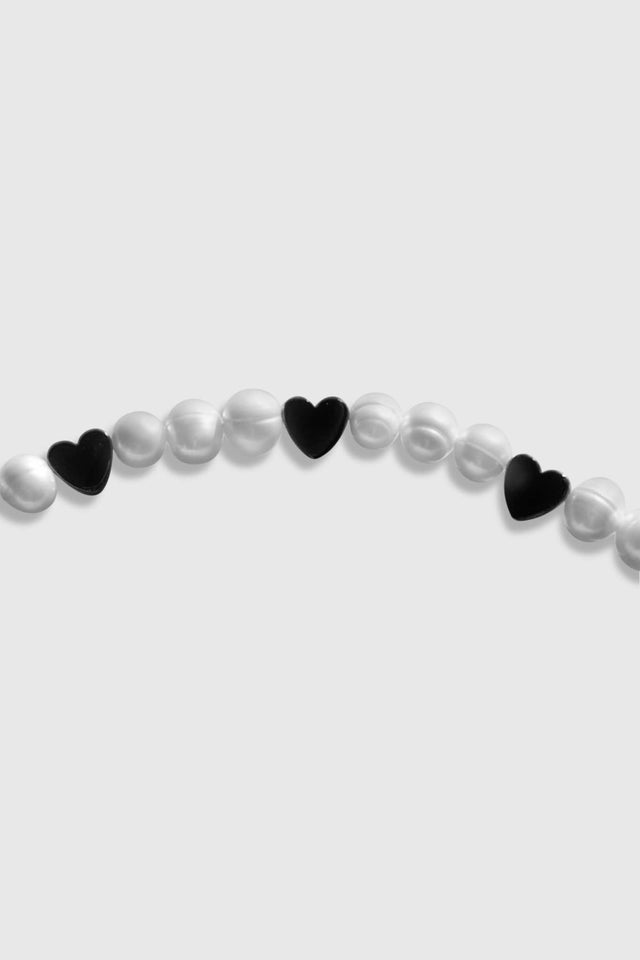 Collier en perles de culture et coeur en hematite